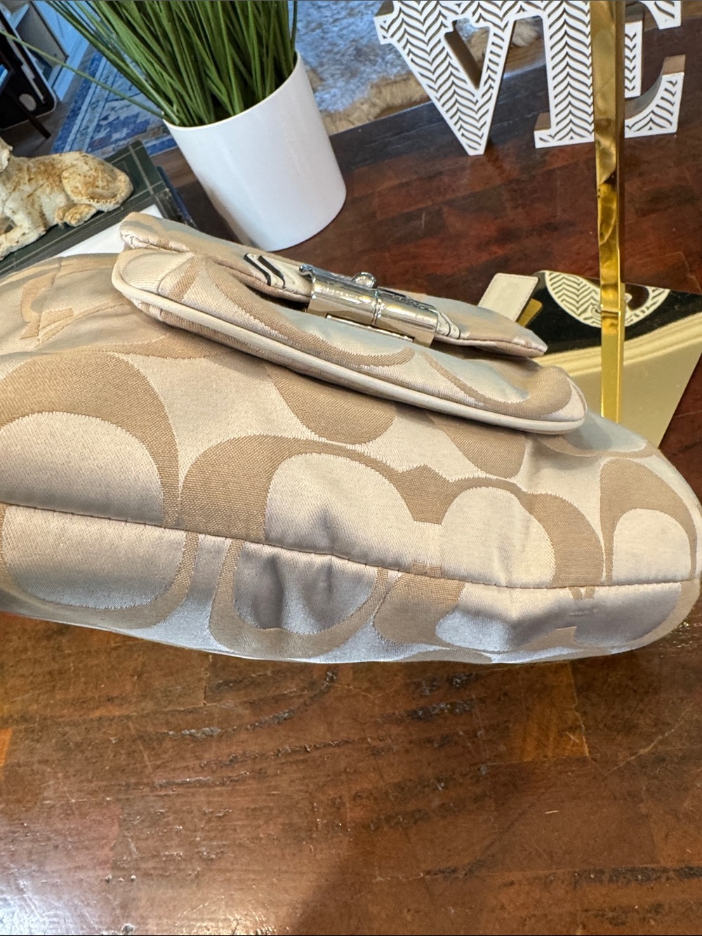 Coach Beige Signature Hobo Bag with Turn-Lock Pocket - Picture 14 of 16